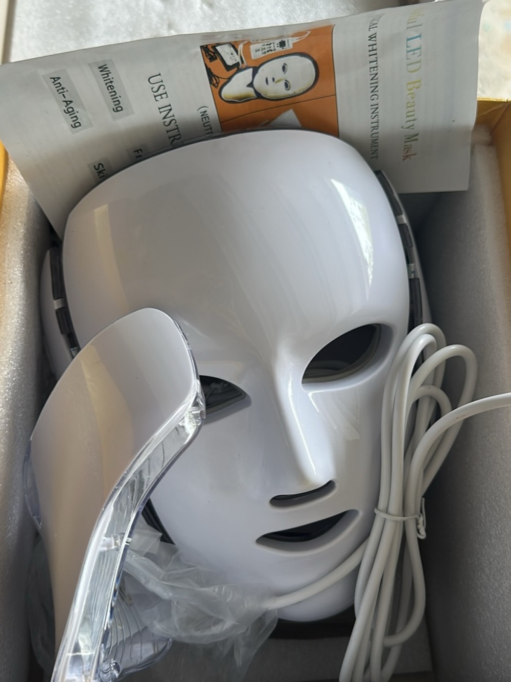 Source Unknown White LED Beauty Mask and Wand Skincare Set